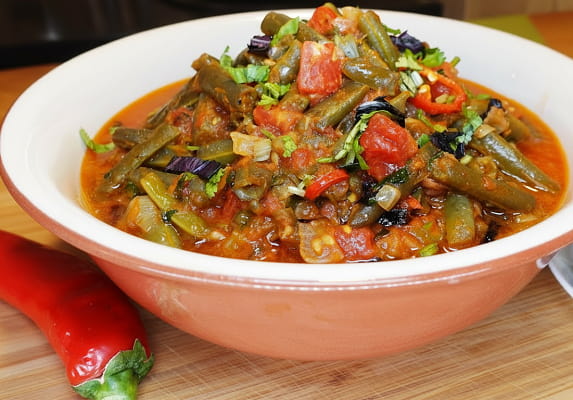 mtsvane-lobio-pomidorit